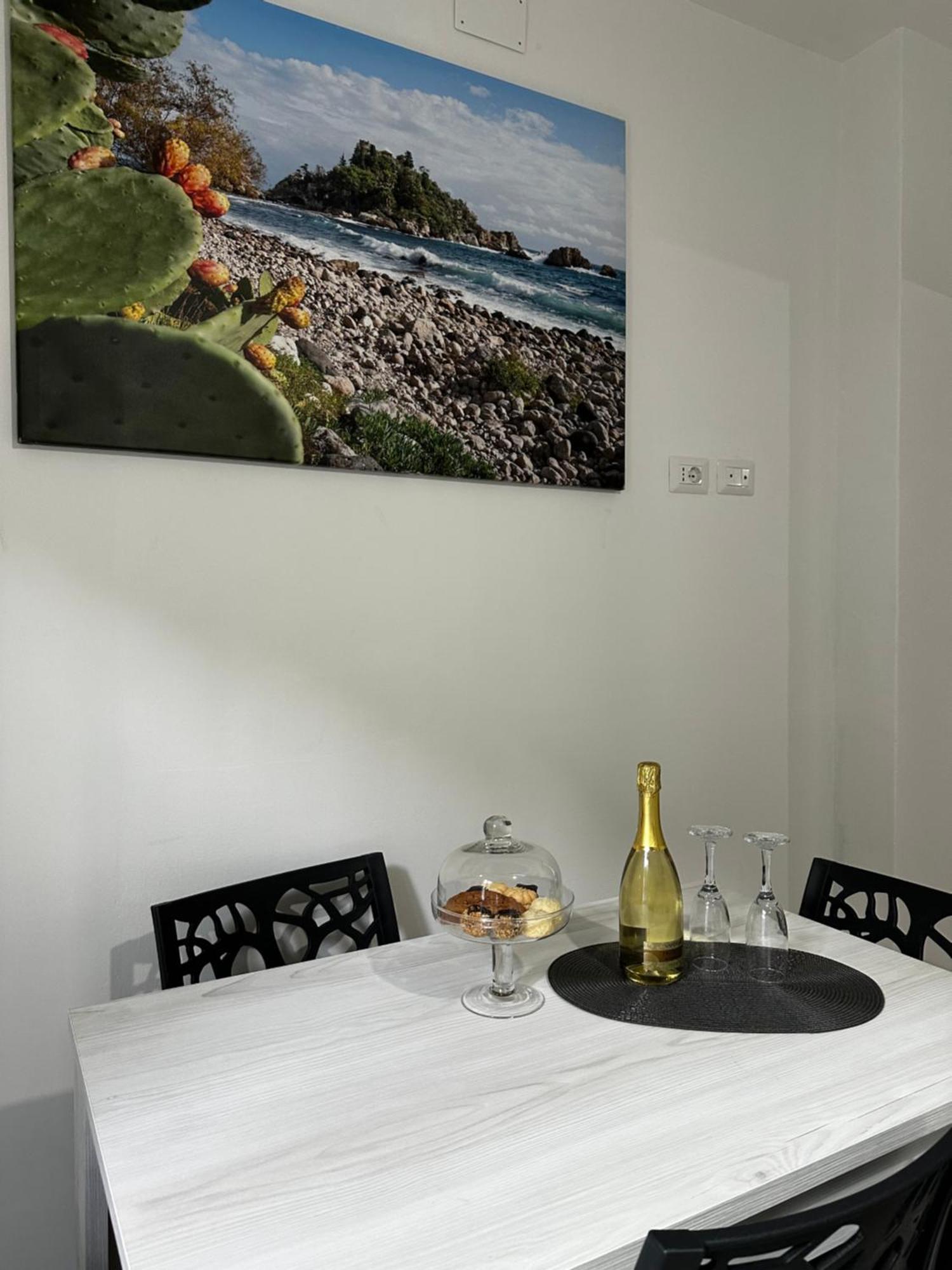 Taormina Beach Apartment